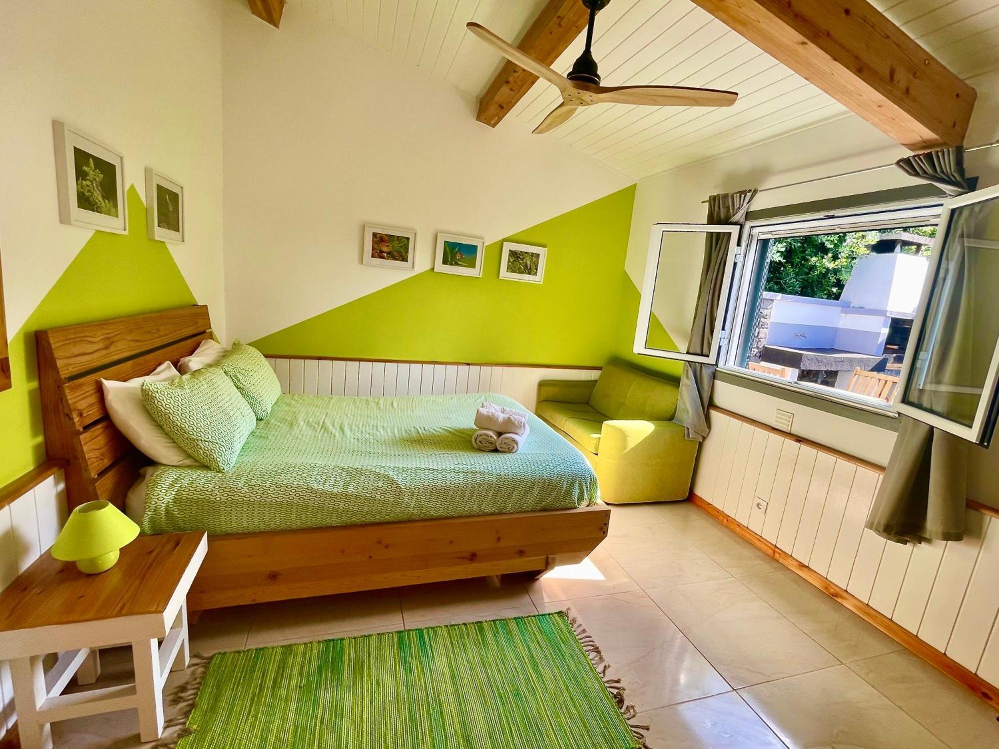 Sea Roots "Garden Zone " Villa Mosteiros  Exterior photo